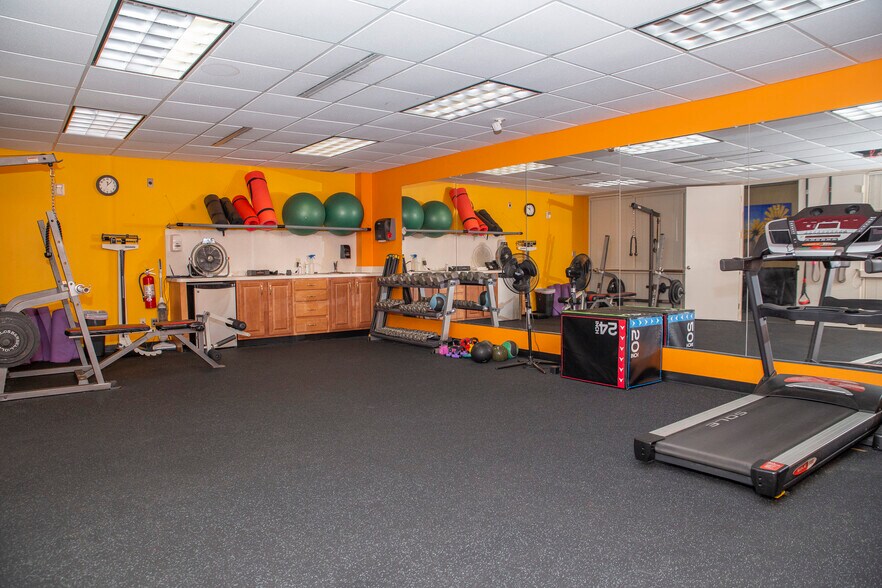 More Photos Of 650 S Prospect Ave, Hartville Medical For Lease