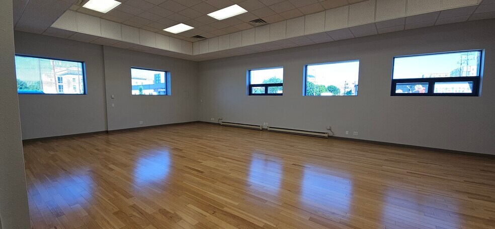 More Photos Of 705 S Barstow St, Eau Claire Storefront For Lease