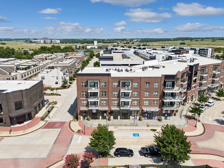 More Photos Of 400 S Oak St, Roanoke Apartments For Lease