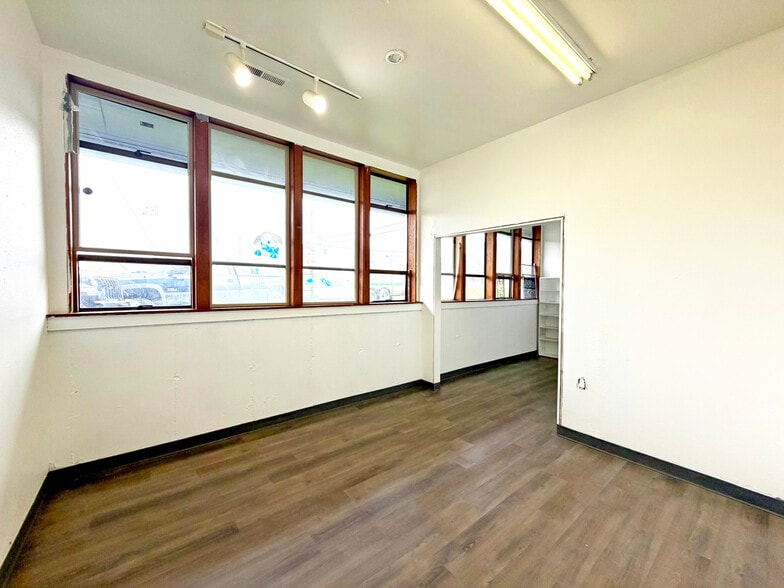 More Photos Of 4420 E Portland Ave, Tacoma Religious Facility For Sale