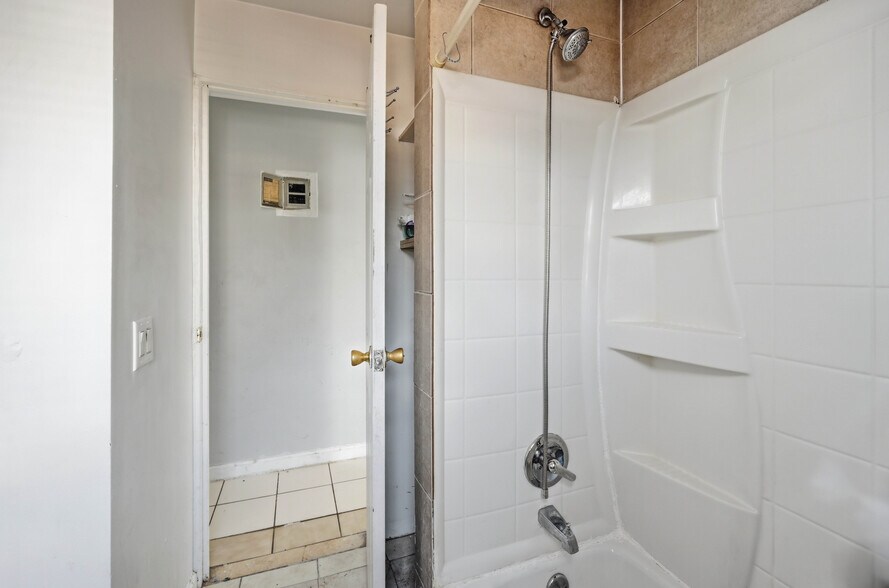 More Photos Of 4 Convent Ave, Yonkers Apartments For Sale