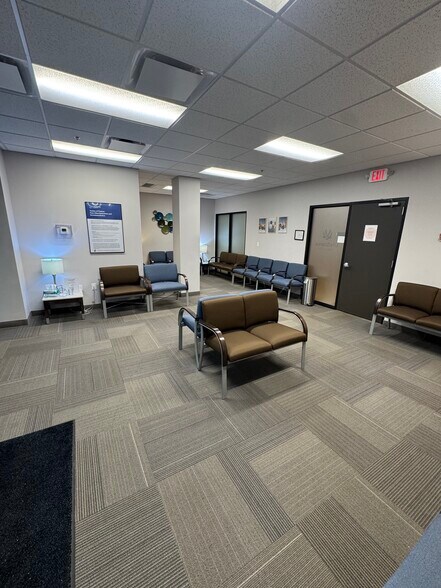 More Photos Of 822 Kumho Dr, Fairlawn Medical For Sale