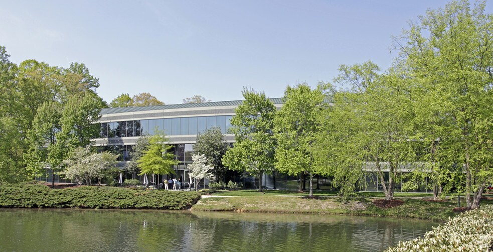 More Photos Of 9011 Arboretum Pky, Richmond Office For Lease