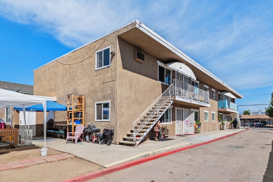 More Photos Of 12651 Laurel St, Lakeside Apartments For Sale