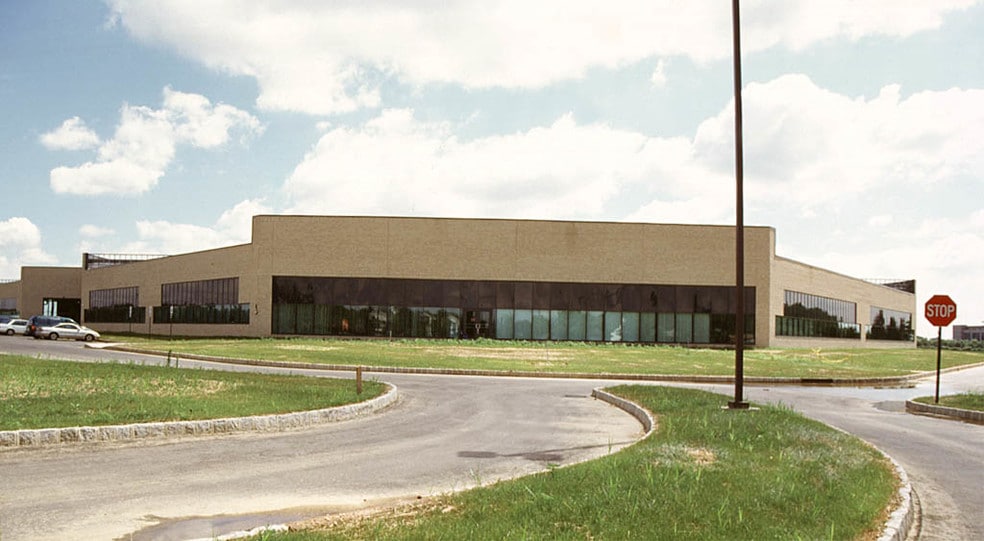More Photos Of 8 Clarke Dr, Cranbury Research And Development For Lease