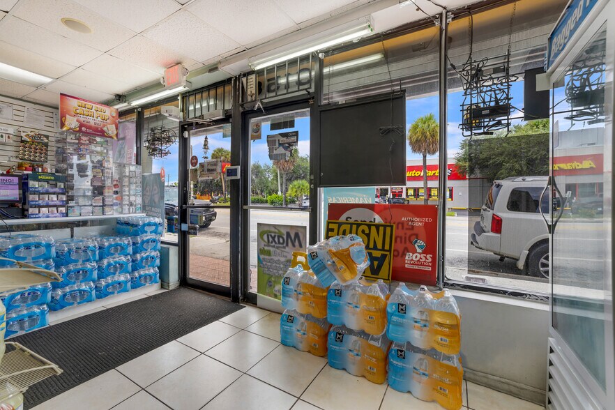 More Photos Of 3160-3158 NW 7th St, Miami Convenience Store For Sale