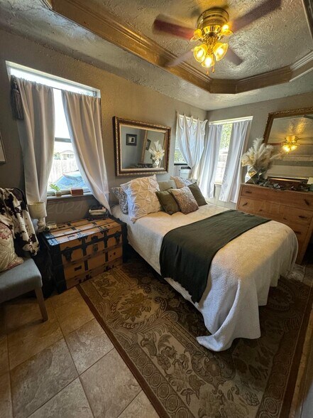 More Photos Of 907 S Madison St, Amarillo Storefront Retail Residential For Sale