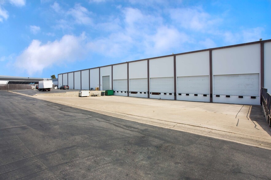 Primary Photo Of 350 Paularino Ave, Costa Mesa Manufacturing For Sale