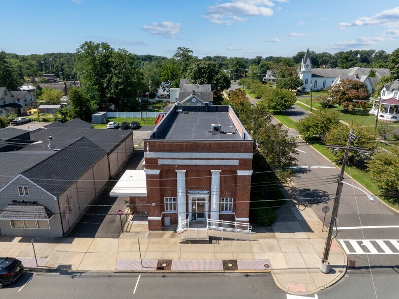 More Photos Of 36 W Railroad Ave, Jamesburg Bank For Lease