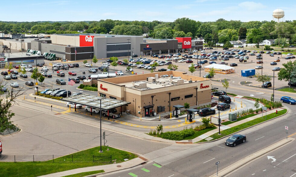 Primary Photo Of 8020 Highway 7, Saint Louis Park Fast Food For Sale