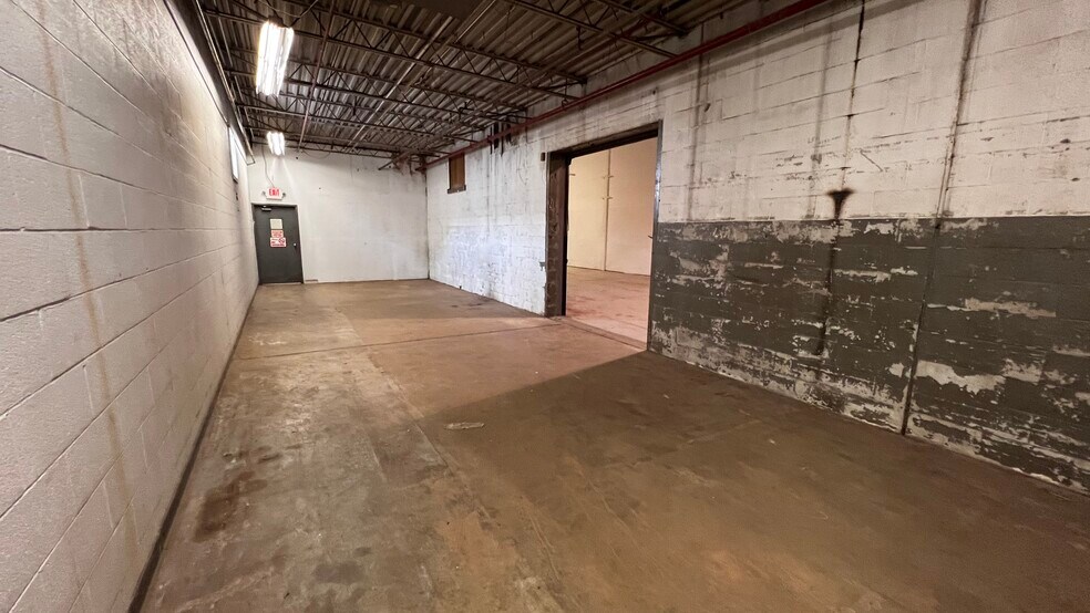 More Photos Of 1727-1801 Union Blvd, Allentown Warehouse For Lease