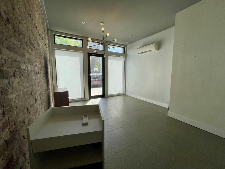 More Photos Of 537 Park Pl, Brooklyn Storefront Retail Residential For Lease