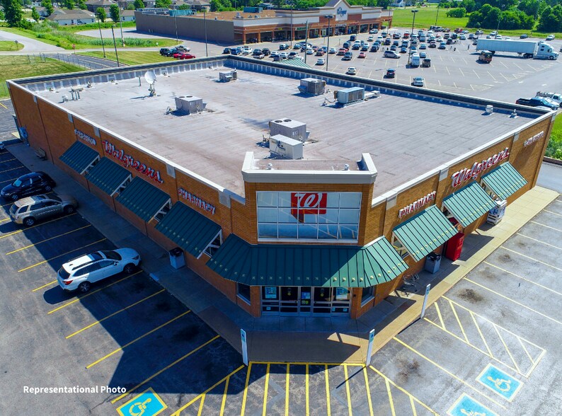 More Photos Of 123 N 13th St, Decatur Drugstore For Lease