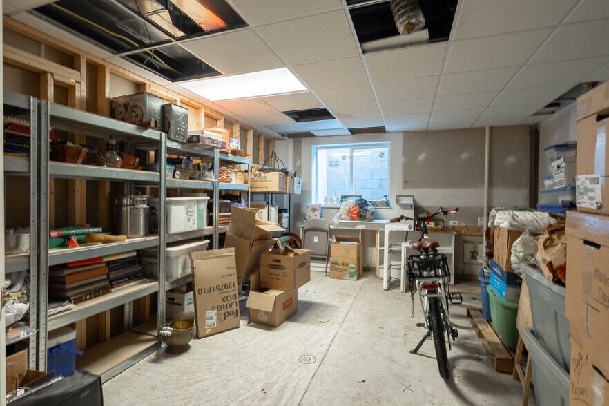 More Photos Of 206 E Liberty St, Milford Office For Sale