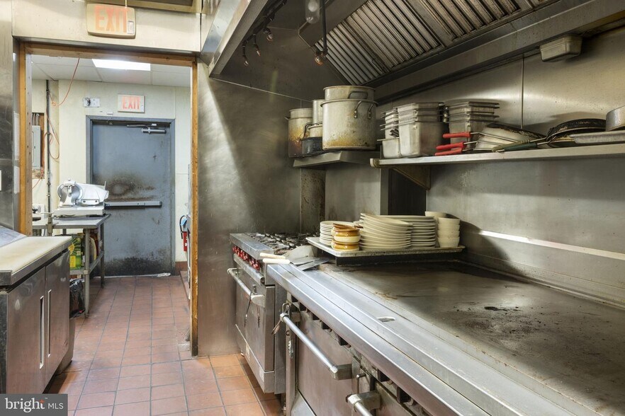 More Photos Of 5 Spring Valley Rd, Reading Restaurant For Sale