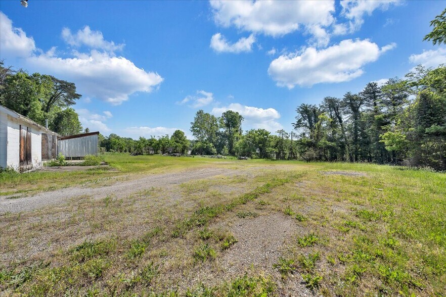 More Photos Of 1687 Stultz Rd, Martinsville Specialty For Sale