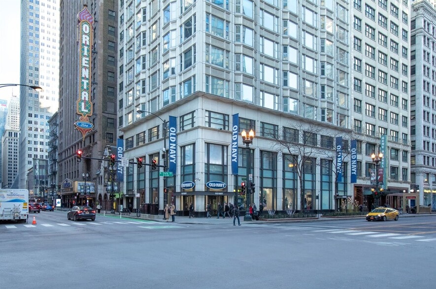 More Photos Of 150 N State St, Chicago Office For Lease