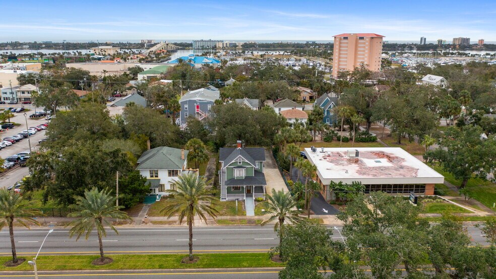 More Photos Of 339 S Ridgewood Ave, Daytona Beach Office Residential For Sale