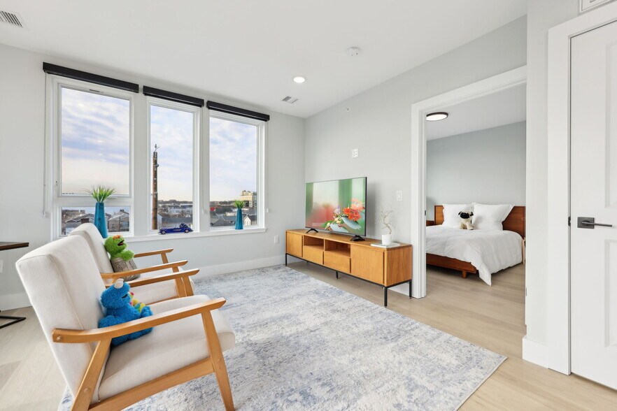 More Photos Of 64-68 Emmet St, Newark Apartments For Lease