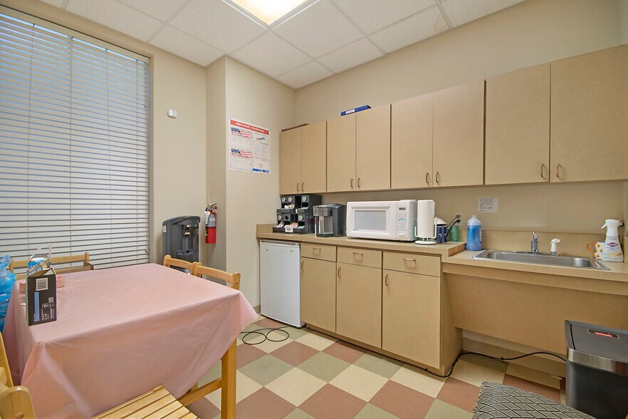 More Photos Of 1834-1836 Keller Pky, Keller Loft Creative Space For Lease