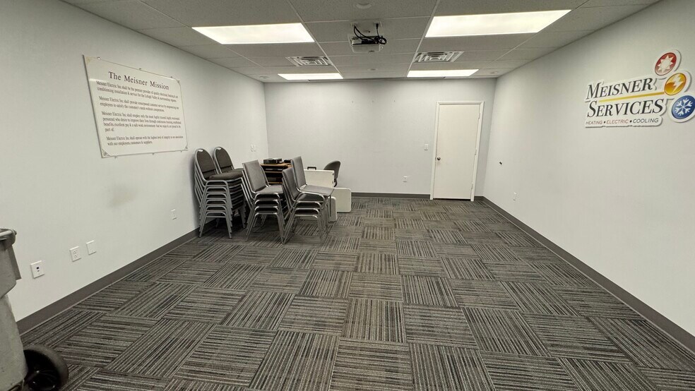 More Photos Of 958 N Penn St, Allentown Warehouse For Sale