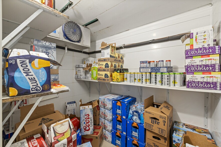 More Photos Of 504 Milwaukee St, Lomira Flex For Sale