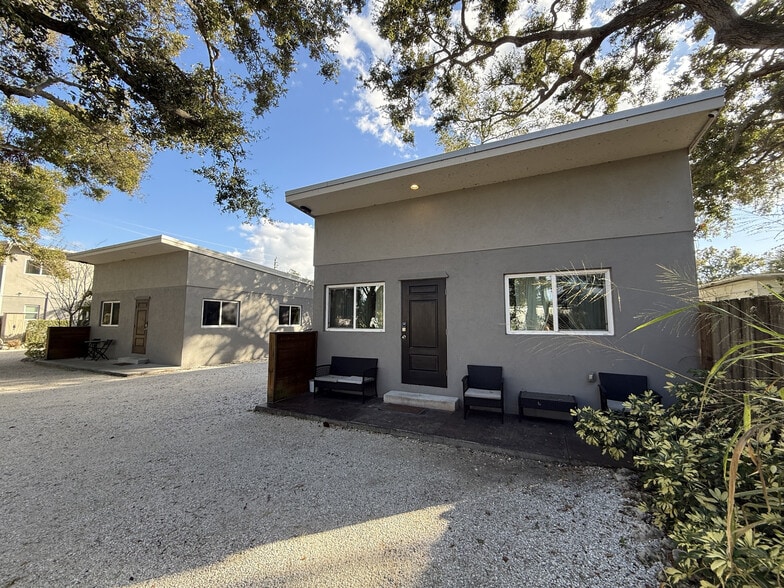 More Photos Of 1007 N East Ave, Sarasota Apartments For Sale