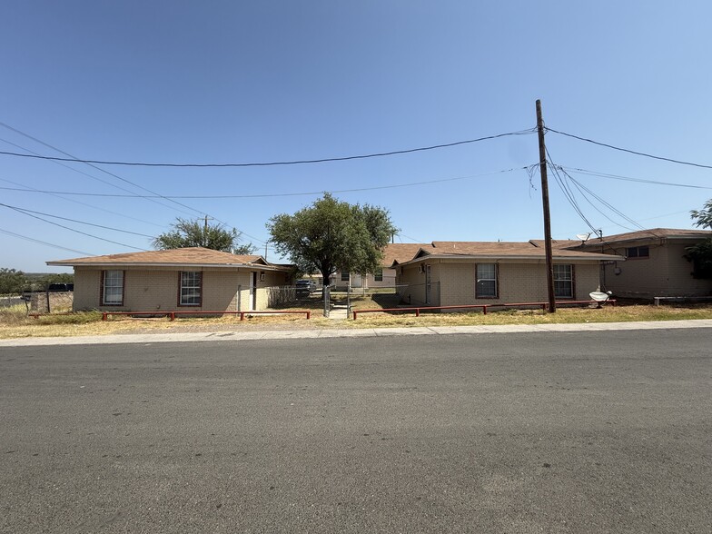 More Photos Of 3458 Del Rio Blvd, Eagle Pass Apartments For Sale