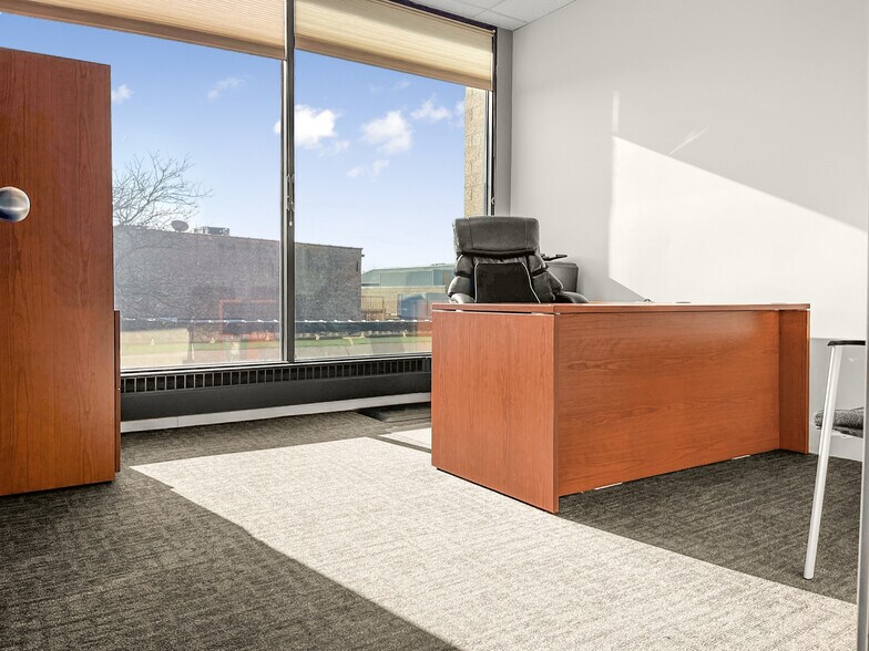 More Photos Of 5100 Main St, Downers Grove Medical For Lease