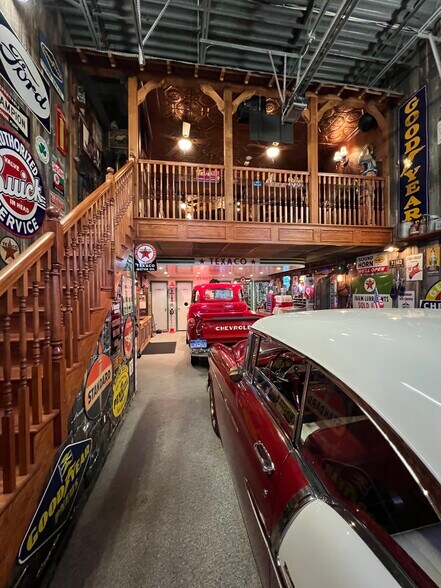 More Photos Of 9181 Commerce Center Cir, Highlands Ranch Self Storage For Sale