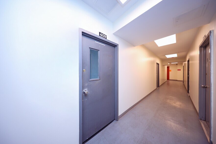 More Photos Of 206-212 Canal St, New York Office Residential For Sale