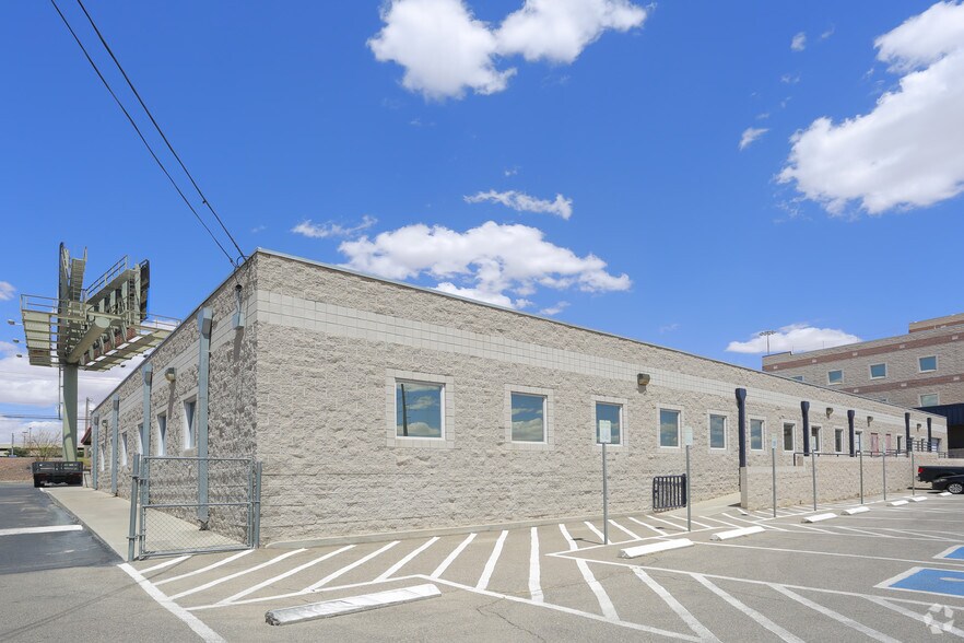More Photos Of 7852 E Gateway Blvd, El Paso Rehabilitation Center For Sale