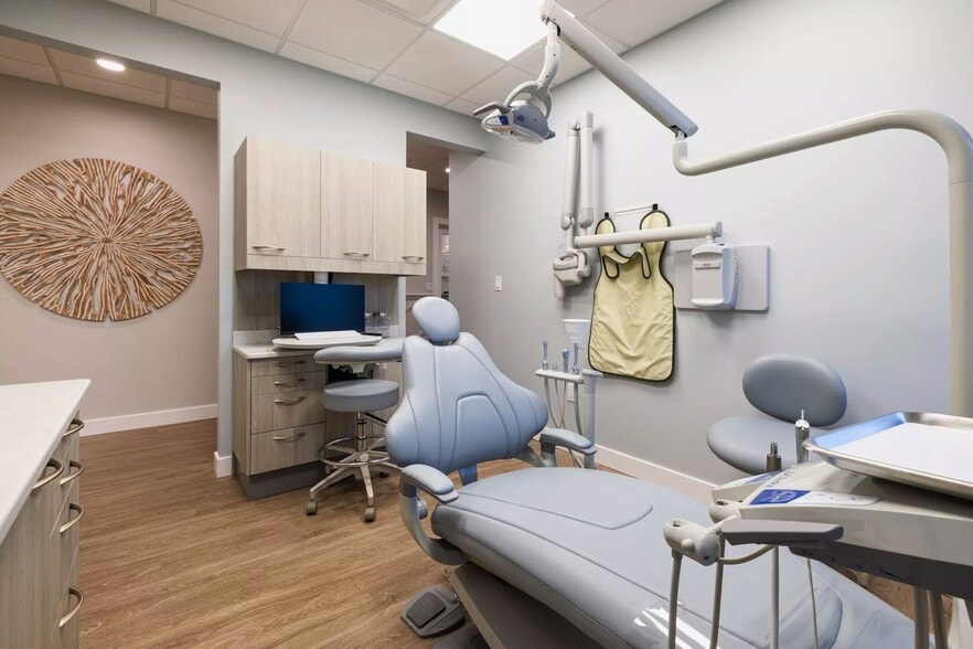 More Photos Of 1817 Black Rock Tpke, Fairfield Medical For Sale
