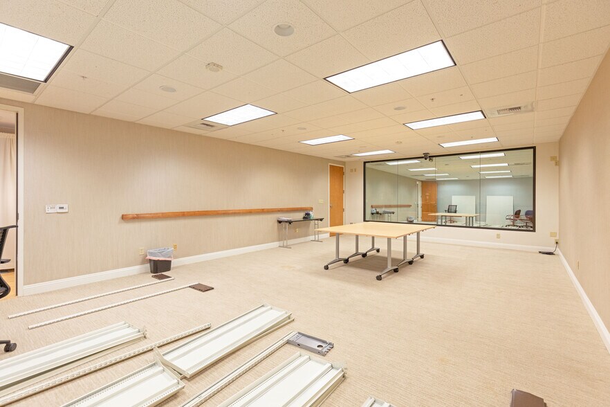 More Photos Of 1226 H St, Sacramento Office For Sale