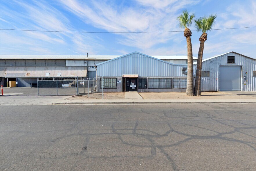 More Photos Of 1821 E Madison St, Phoenix Manufacturing For Sale