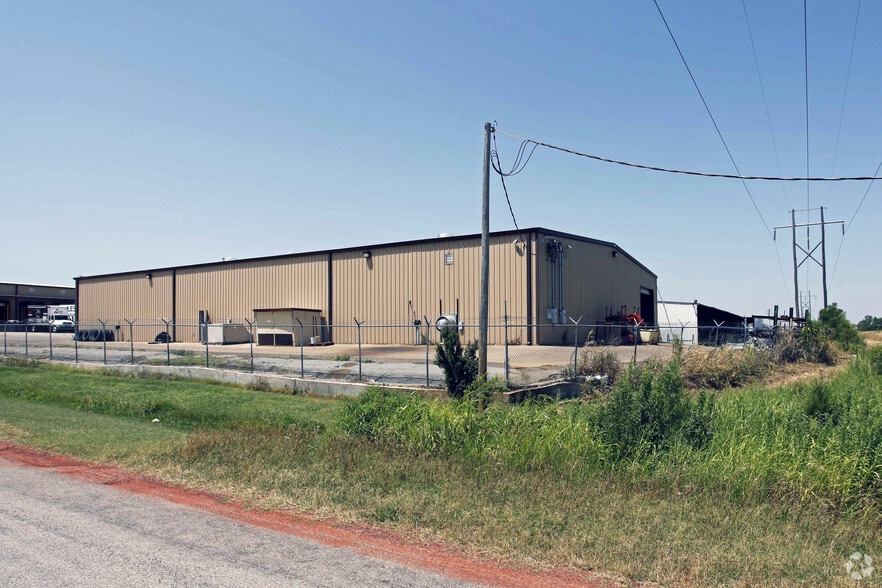More Photos Of 1300 SE 82nd St, Oklahoma City Warehouse For Lease