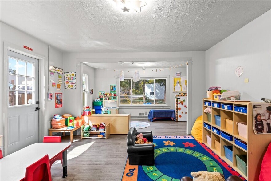More Photos Of 57 Merritt St SE, Marietta Daycare Center For Sale