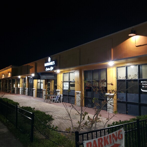 More Photos Of 2475 S Park Ave, Sanford Storefront Retail Office For Lease