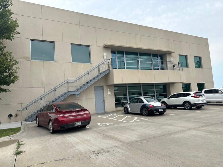 More Photos Of 3270 Folkways Blvd, Lincoln Office For Lease