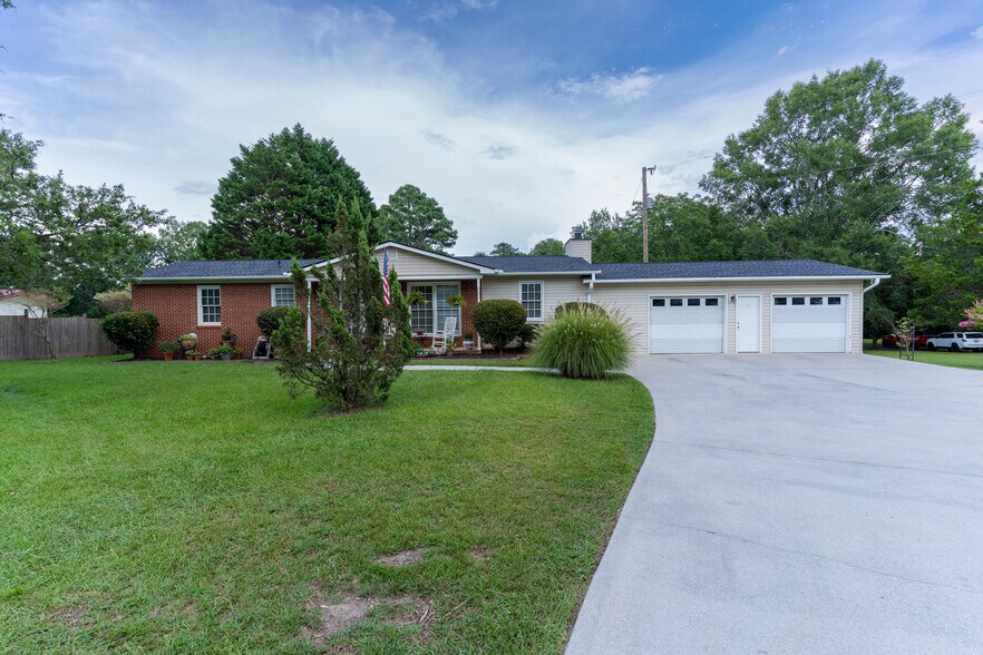 More Photos Of 1537 Jackson St, Locust Grove Office Residential For Sale