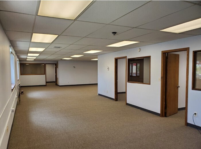 More Photos Of 4551 N 125th St, Butler Warehouse For Lease