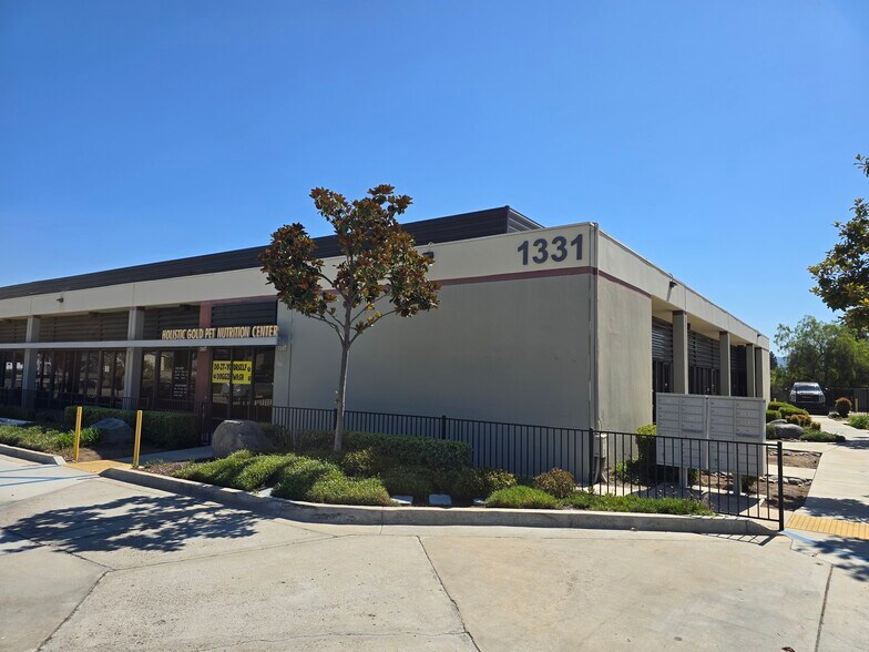 Primary Photo Of 1331 N Cuyamaca St, El Cajon Service For Lease