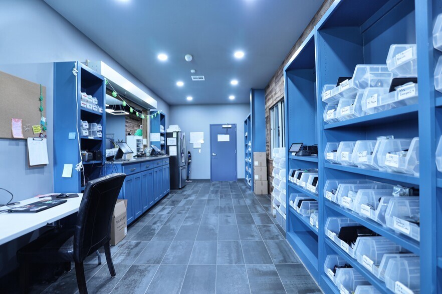 More Photos Of 11315 Hide-A-Way Ln, Thackerville Warehouse For Sale