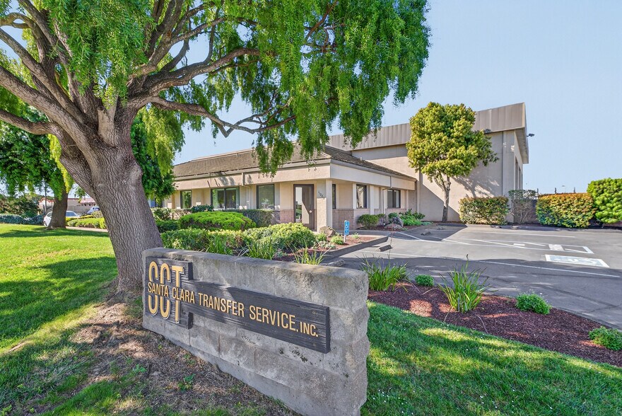 More Photos Of 11080 Commercial Pky, Castroville Warehouse For Sale