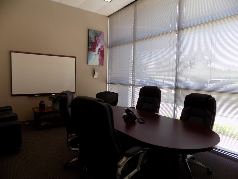 More Photos Of 1040 Trade Ave, Dallas Distribution For Lease