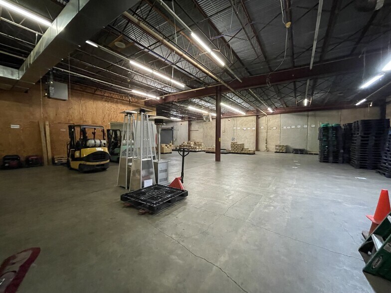 More Photos Of 2001 E Pass Rd, Gulfport Freestanding For Sale