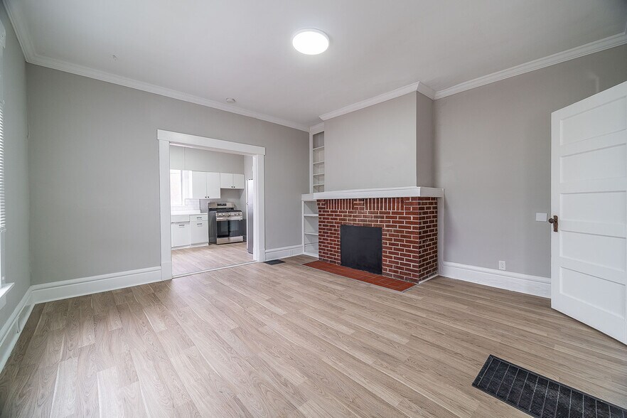 More Photos Of 16-20 W Park St, Westerville Apartments For Sale