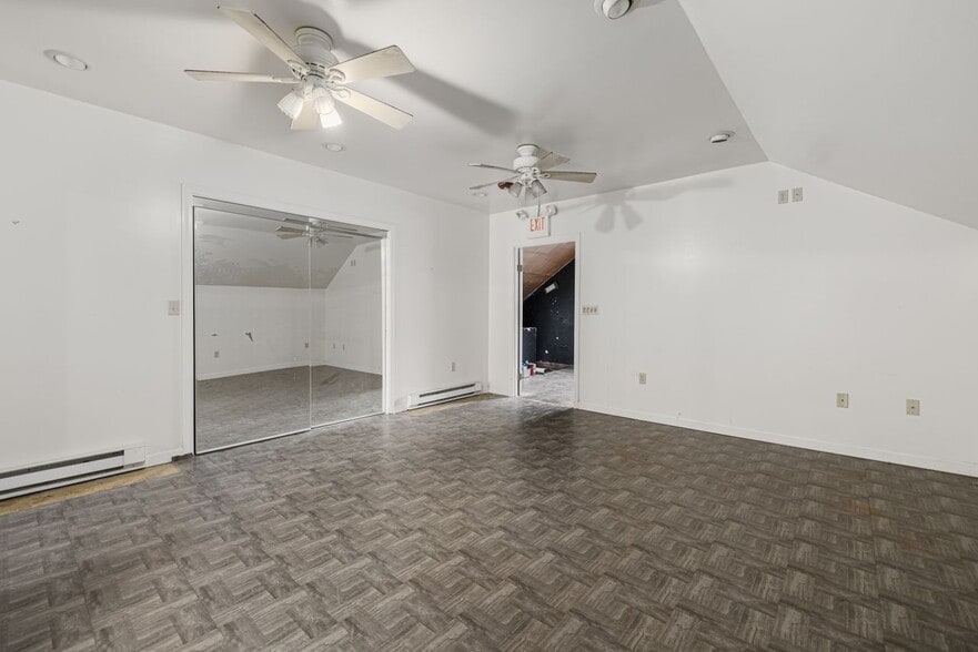 More Photos Of 84-86 Kilvert St, Warwick Restaurant For Sale