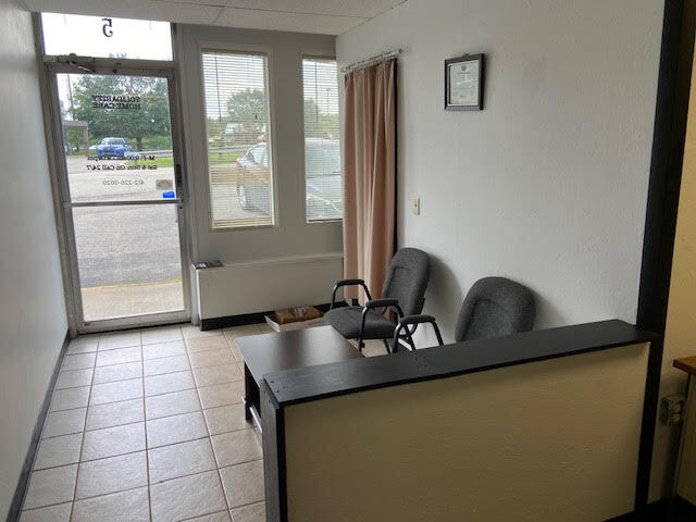 More Photos Of 3 W Hempfield Dr, Irwin Medical For Lease