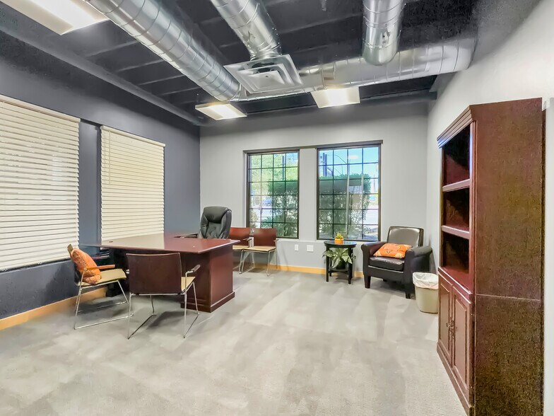 More Photos Of 730 Las Vegas Blvd, Las Vegas Serviced Offices For Sale